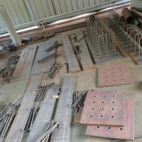 有哪些其他因素会影响临沧预埋件位置的确定？